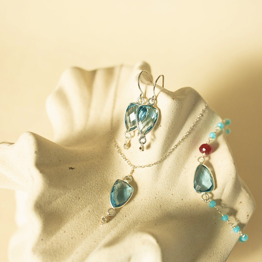 Gold Isla Necklace